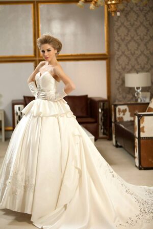 Svadobné šaty - Model 5020