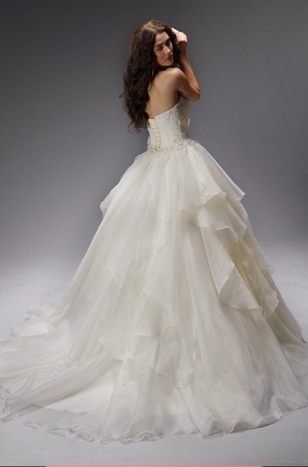 Svadobné šaty - Model 11182